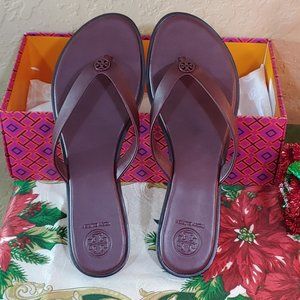 NWT Tory Burch. Benton Sandals. Leather. Claret Color. 9M